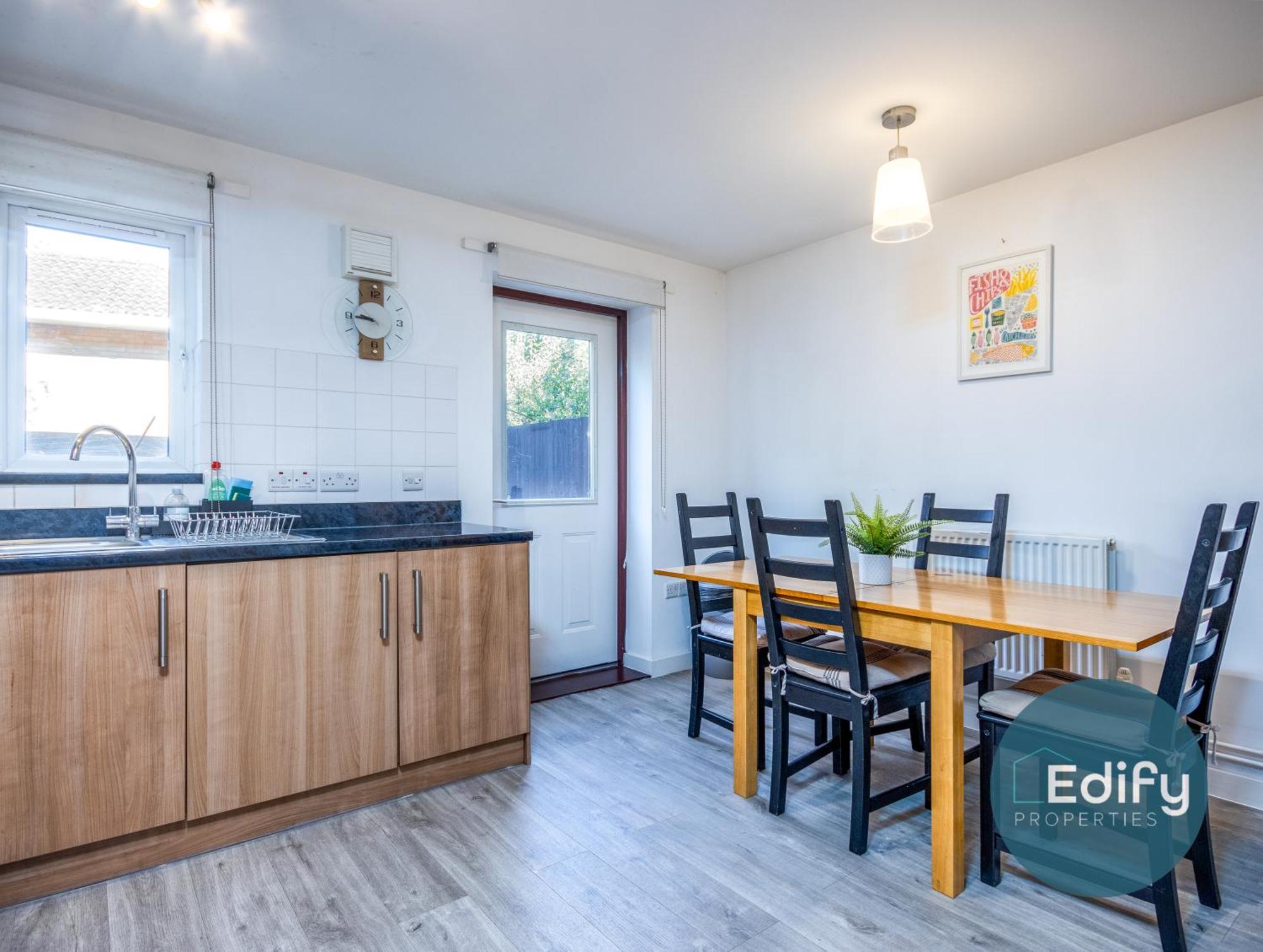 City Centre Townhouse, Sleeps 8, Free Parking 사우샘프턴 외부 사진